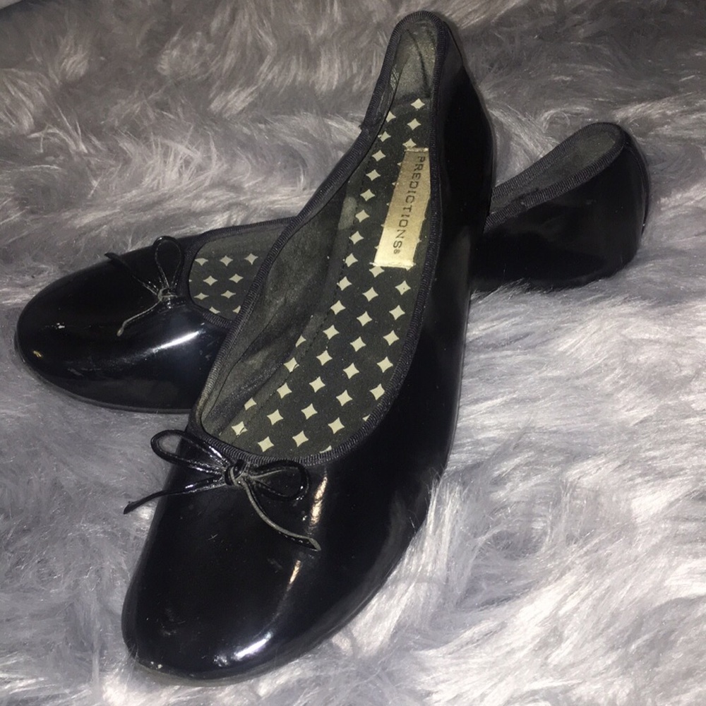 Women’s Black Flats
